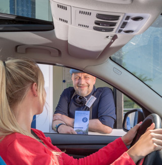 azs check in 2 FocusFillWzE5MjAsNjg1LCJ5IiwxNDRd v2